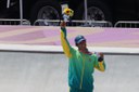 Kevin Hoefler garante a primeira medalha do Brasil em Tóquio: prata no skate street