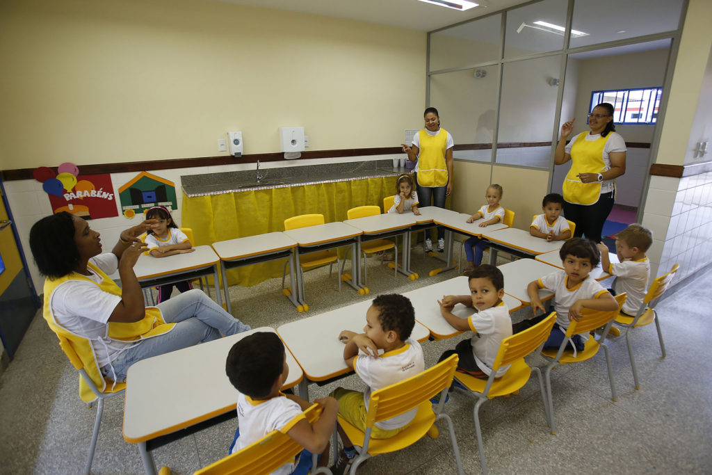 MEC lança programa para professores de alfabetização