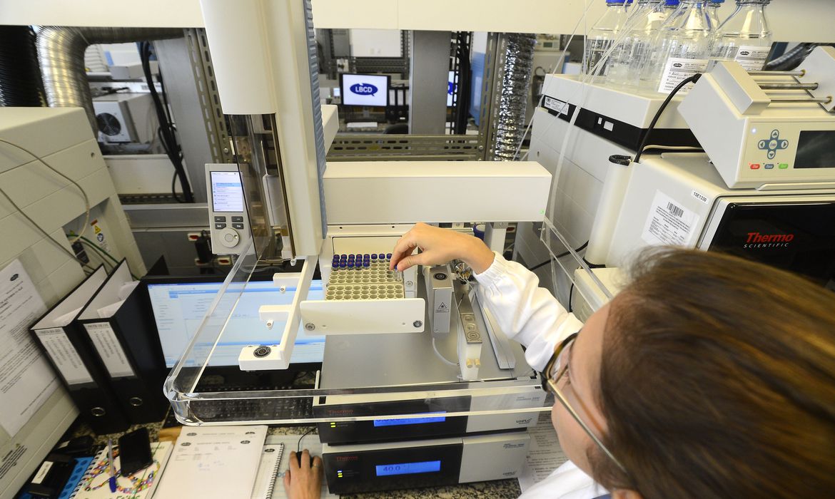 Liberada a concessão de 2,6 mil bolsas para estudos de epidemias