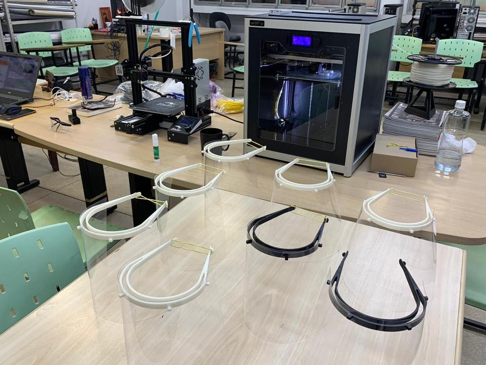 Universidade Federal produz protetores faciais para profissionais da saúde de Palmas