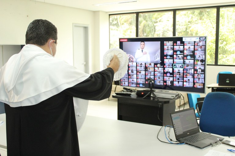 Número de formaturas antecipadas pode ser acompanhado pela internet