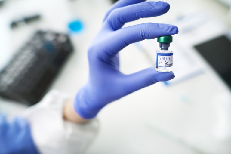 Estudo clínico contra Covid-19