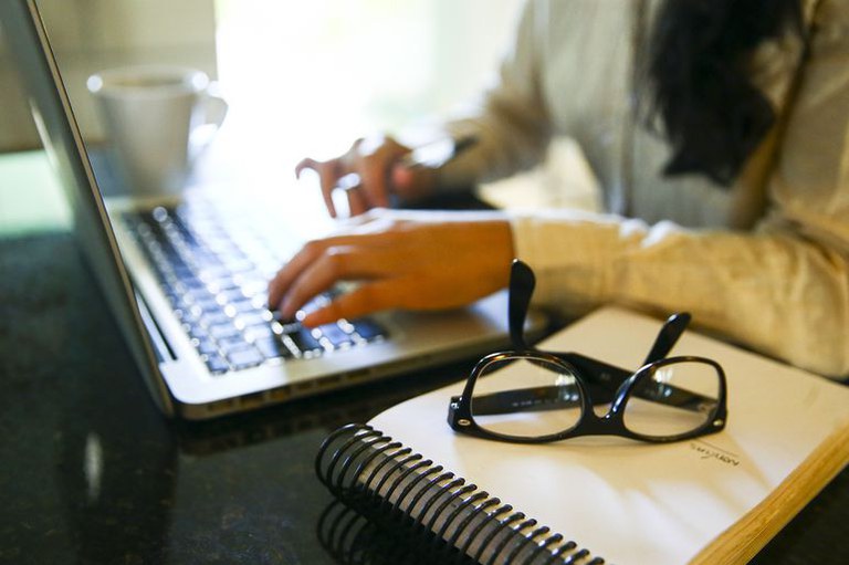 Cursos virtuais gratuitos encerram inscrições nesta sexta (13)