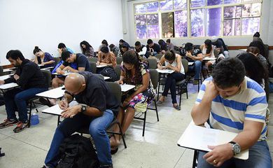 Publicado edital do Encceja 2020