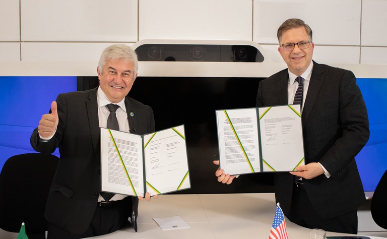 Brasil oficializa participação no programa Artemis, da Nasa