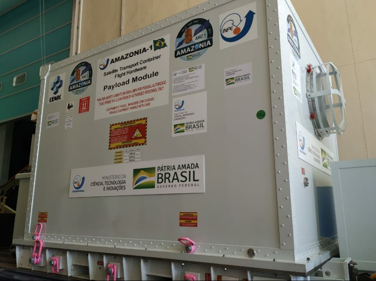 Satélite brasileiro embarca para a Índia com previsão de lançamento em 2021