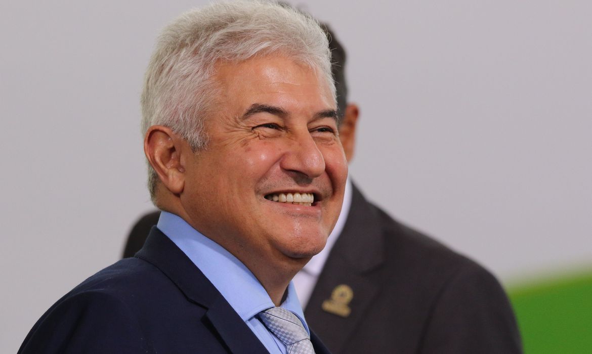 Trabalhando para o desenvolvimento da ciência