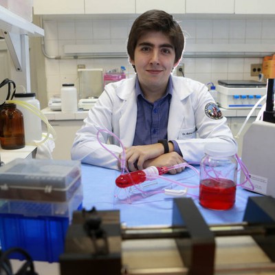 MIT cita pesquisador premiado pela Capes como cientista visionário