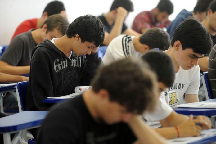 MEC aprimora os procedimentos para contratação do Fies