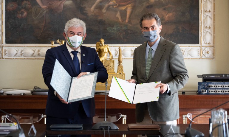 Assinados memorandos de entendimento entre Brasil e Portugal