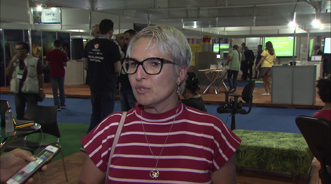 Professora de Brasília Simone Silva de Castro na Semana Nacional de Ciência e Tecnologia Foto: EBC