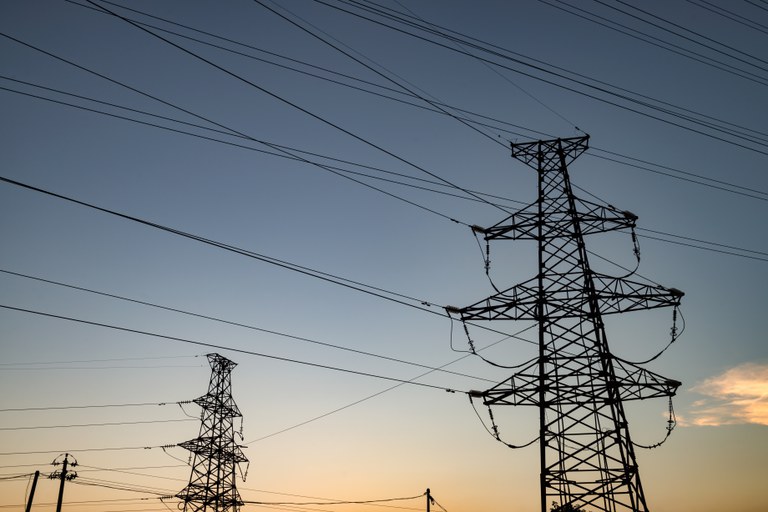 Distribuidoras de energia elétrica contam com ajuda do Governo Federal para enfrentar pandemia