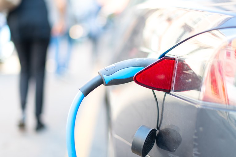 Brasil vai contar com laboratório para testes de baterias de carros elétricos