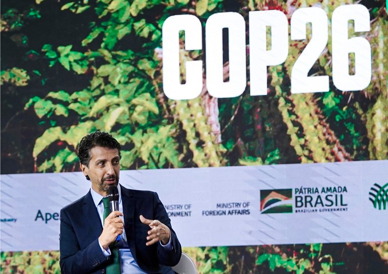 Com meta ambiciosa, Brasil anuncia redução de 50% nas emissões de carbono até 2030