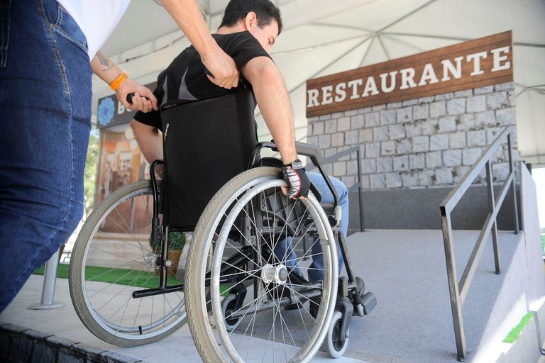 Banco do Brasil possui linha de crédito para financiamento exclusivo de itens para pessoas com deficiência