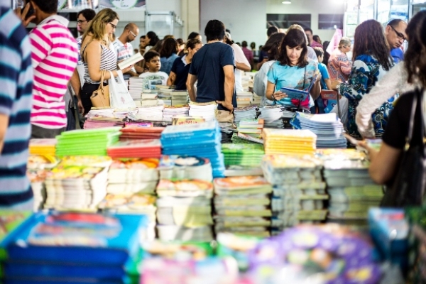 Vendas no varejo acumulam alta de 1,8% em 2019