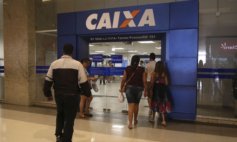 Caixa amplia horário de 1.102 agências para atendimento a serviços essenciais