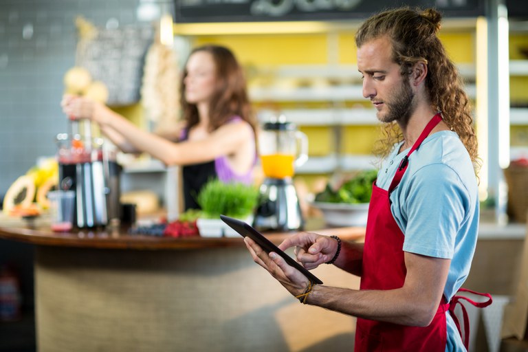 Governo apoia pequenos comerciantes com R$ 1,3 bilhão em linhas de crédito na pandemia