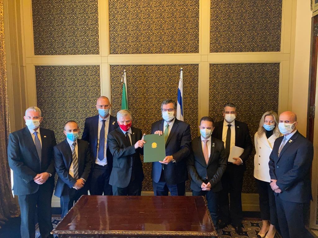 Missão brasileira em Israel promove acordo de cooperação contra a Covid-19