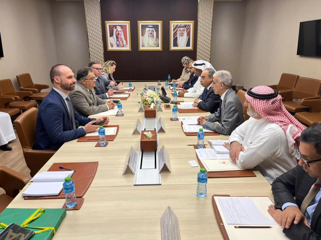 MINISTRO DE OBRAS, MUNICIPALIDADES E PLANEJAMENTO URBANO, ENGENHEIRO ESSAM BIN ABDULLA KHALAF.