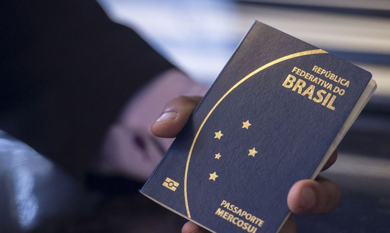 Prazo de 90 dias para entrega de passaporte foi suspenso em todo o País