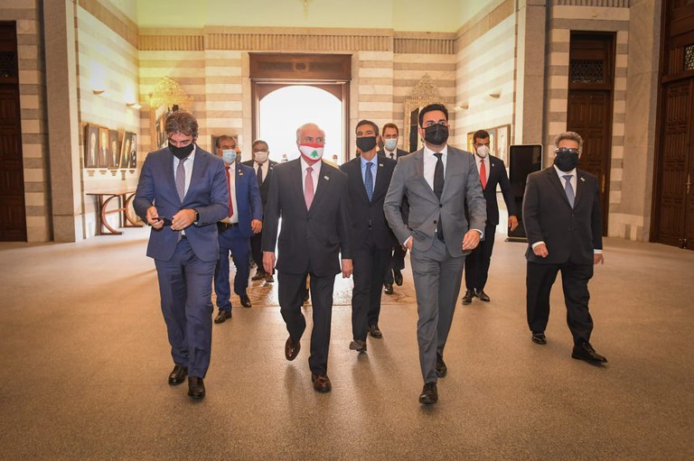 Missão humanitária retorna ao Brasil após doar 6 toneladas de alimentos e remédios ao Líbano