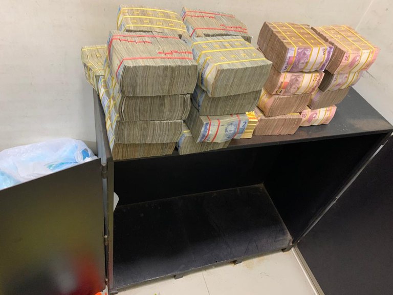 Polícia Federal bate recorde de apreensões de bens do tráfico de drogas