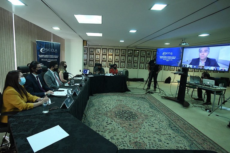 Aprovadas ações para enfrentar corrupção e lavagem de dinheiro em 2021