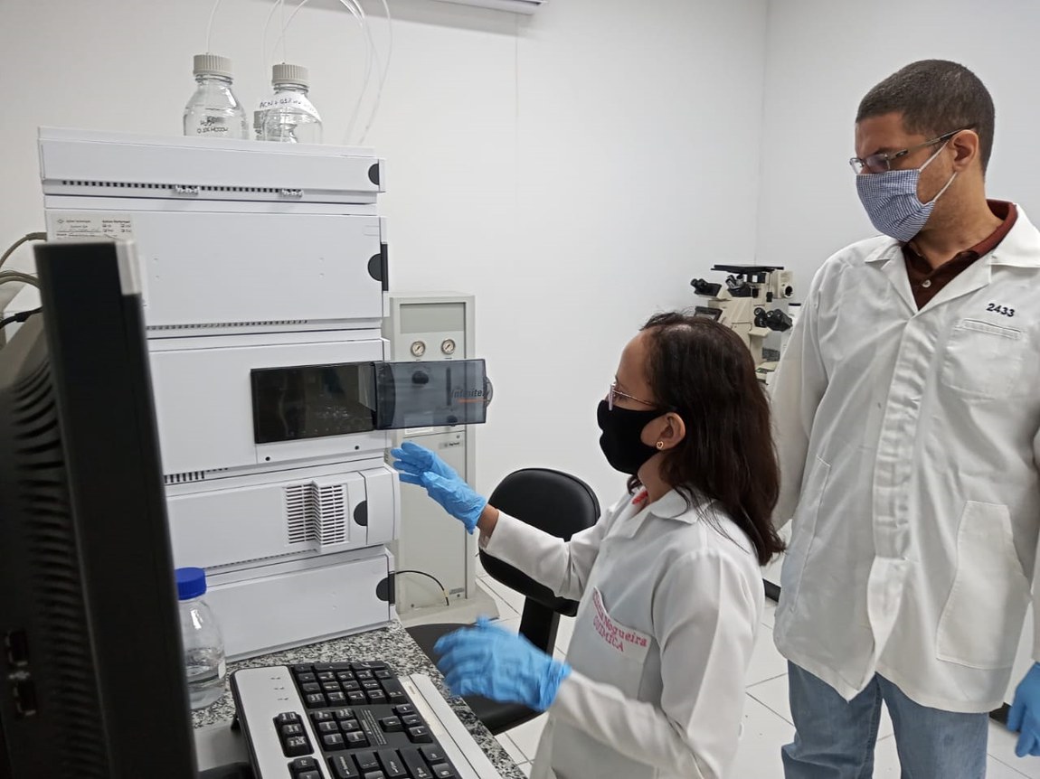 Laboratório de Análises Químicas recebe certificação internacional