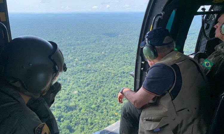 Sobrevoo na Região Amazônica evidencia redução em focos de incêndio