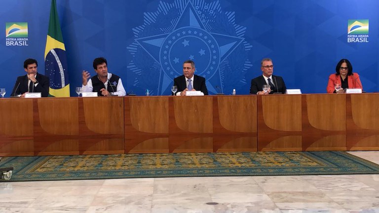 Saiba sobre algumas ações do Governo Federal para diminuir os efeitos do coronavírus