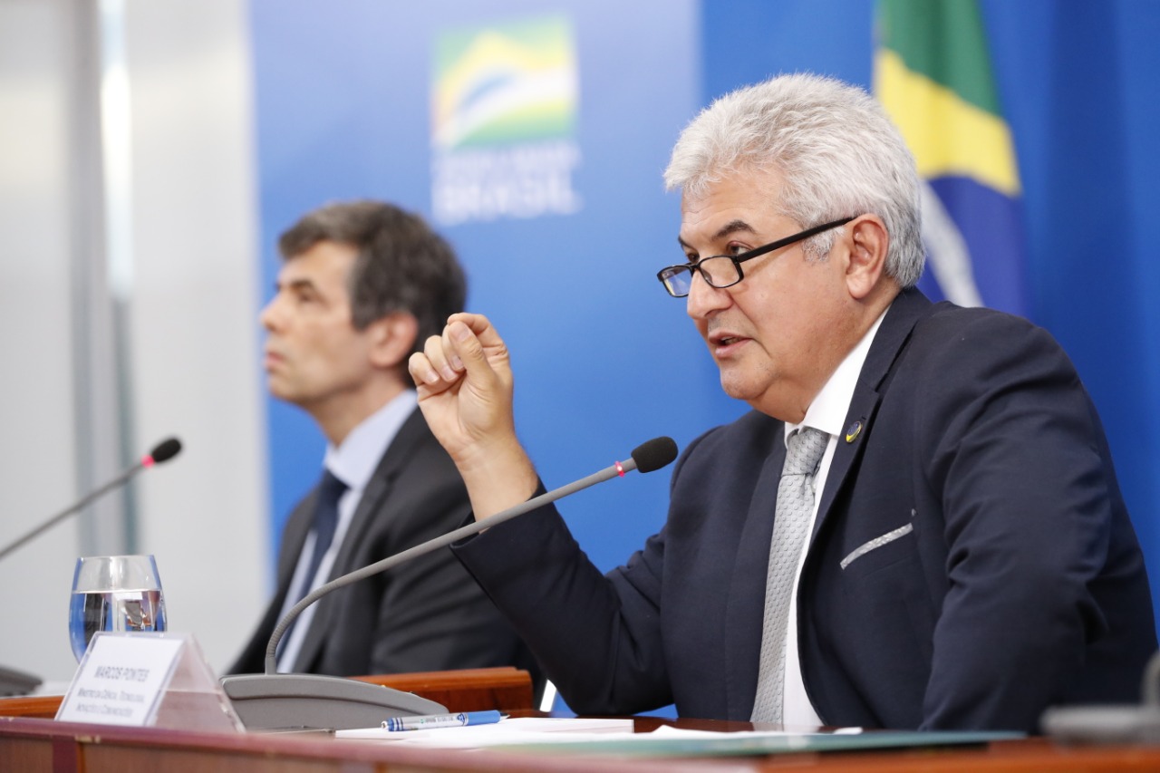 Ministros detalham ações das pastas