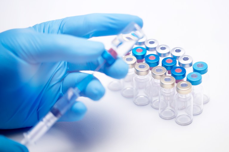 MCTI investirá R$ 9 milhões na produção nacional de vacinas contra a Covid-19