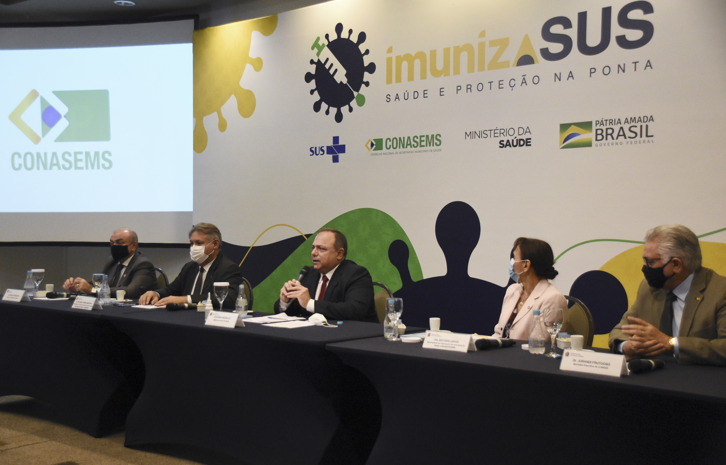 Programa tem como objetivo capacitar 94,5 mil profissionais de saúde