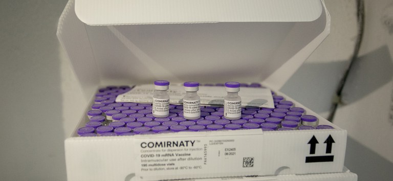 Governo consegue antecipar 7 milhões de doses da vacina covid-19 da Pfizer para julho