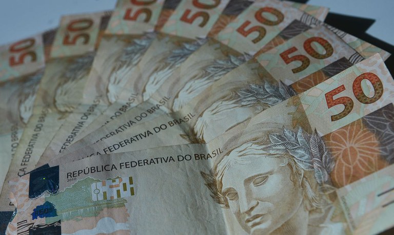 Trabalhadores receberão R$ 7,5 bilhões do lucro do FGTS