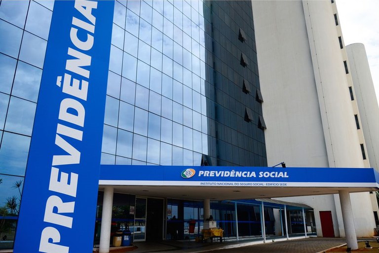 Agências do INSS reabrem segunda-feira (14) de forma gradual