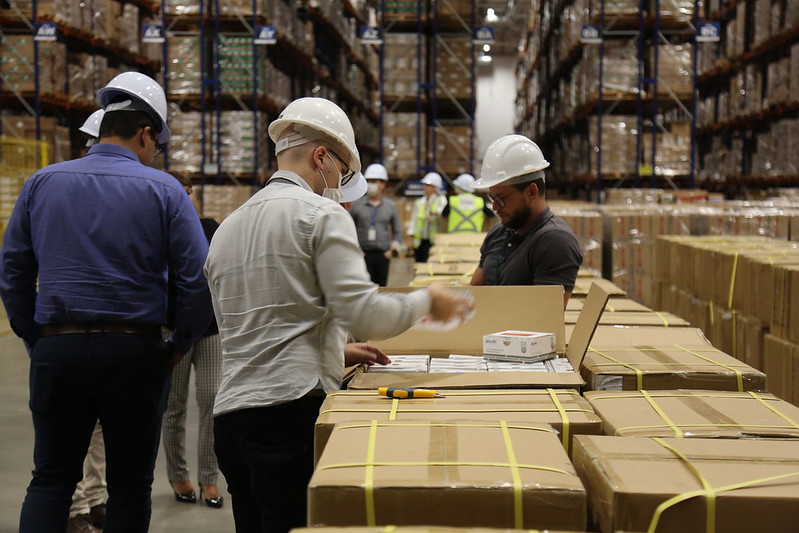 Primeira carga vindo da China