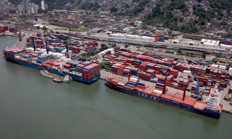 Movimentação portuária brasileira cresce 3,71% no quadrimestre