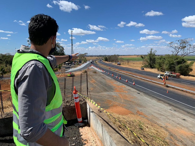 Governo Federal inaugura obra em rodovia de Minas Gerais