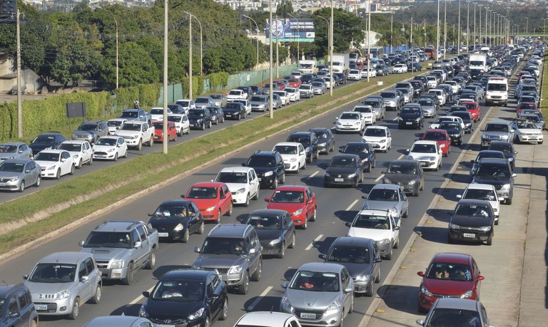 Brasil registra queda em número de mortes no trânsito