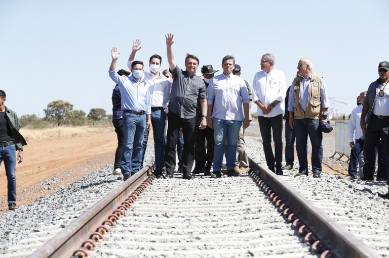 Exército vai concluir trecho da Ferrovia de Integração Oeste-Leste, na Bahia
