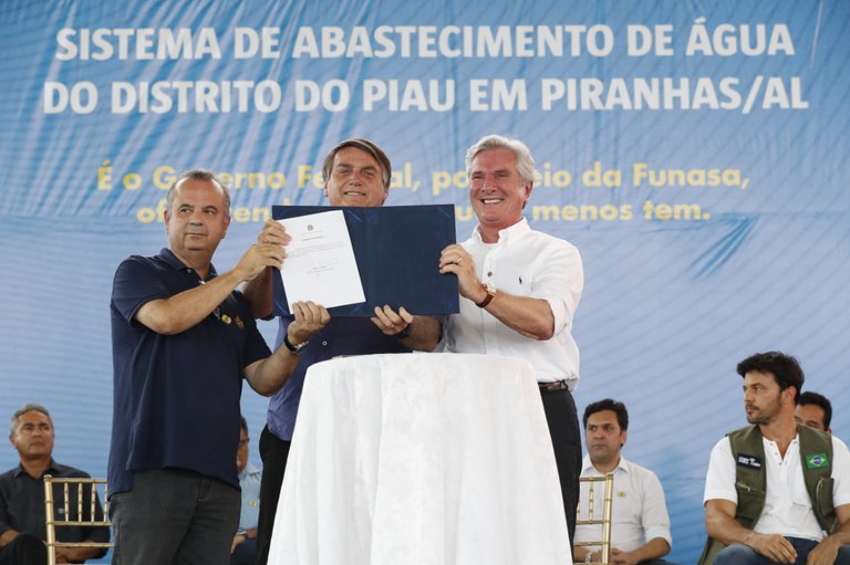 Governo inaugura sistema de abastecimento de água em Alagoas