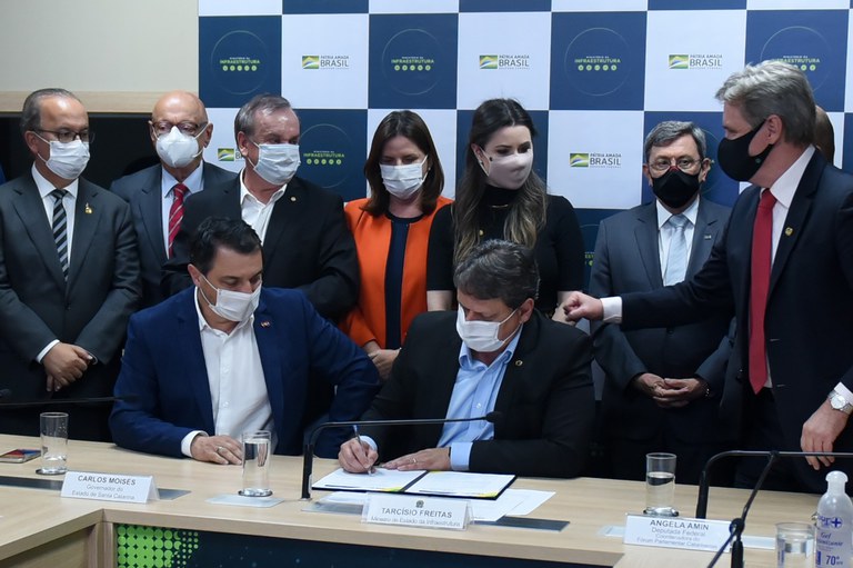 Acordo viabiliza R$ 465 milhões nas rodovias federais de Santa Catarina