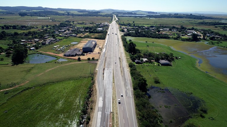 Governo Federal conclui viaduto de Barra do Ribeiro, na BR-116/RS