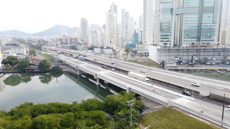 Entrega de nova ponte na BR-101/SC facilita acesso ao litoral catarinense