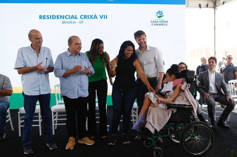 Governo Federal entrega 272 moradias a famílias de baixa renda de São Sebastião (DF)