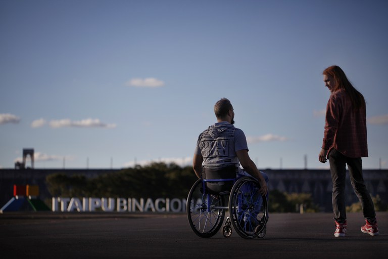 Usina de Itaipu apresenta projeto para garantir acessibilidade em passeios