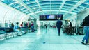 Movimentação de passageiros nos aeroportos do país dobra em março, aponta ANAC