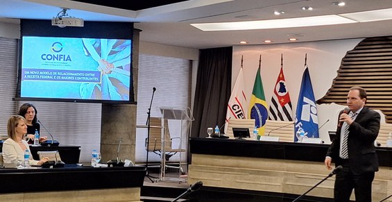Apresentação de detalhes sobre o piloto do Programa